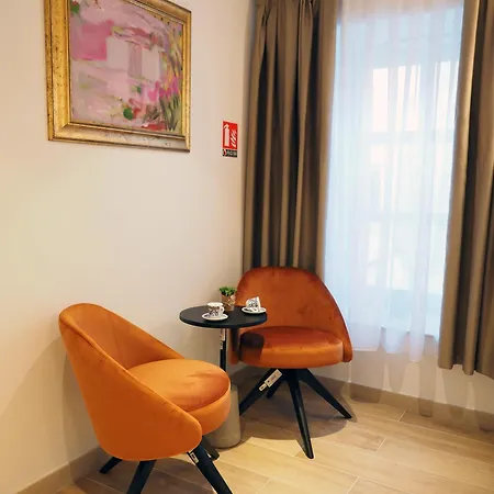 Old Town Akademis Gariste B&B