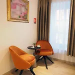 Old Town Akademis Gariste Bed & Breakfast
