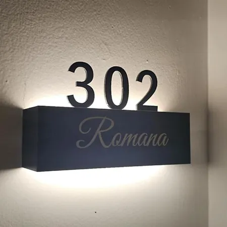 Alojamento de Acomodação e Pequeno-almoço Old Town Akademis Gariste